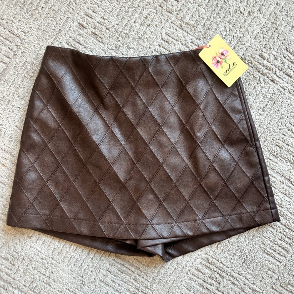 entro Diamond-Quilted Faux Leather Skort — Dark Brown - Picture 4 of 11